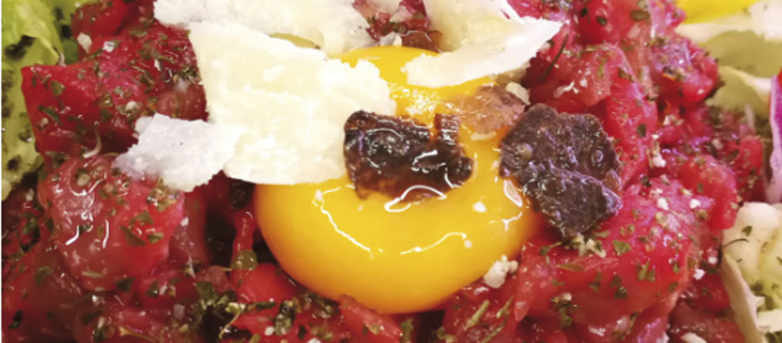 Tartare di cavallo con uovo